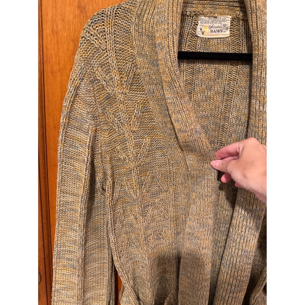 Sweater Bee Banff ltd Vintage knit gray gold cardigan belted cable grannycore - Picture 4 of 11